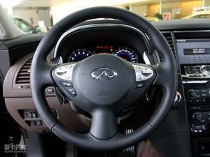 2010款50 S 方向盘