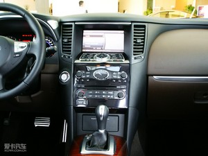 2010款50 S 中控台