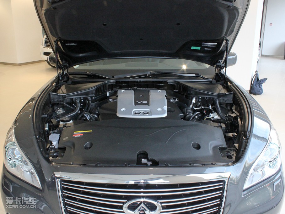 2011��Ӣ�����Q70L M25 ���A��