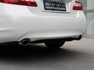 2011款M37 细节外观