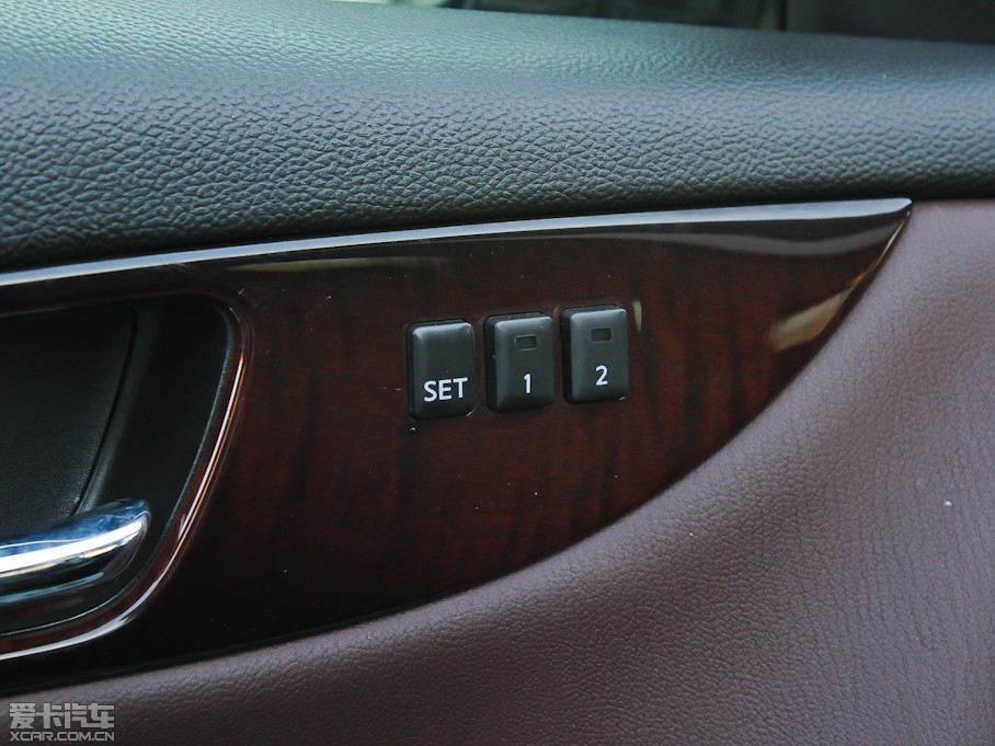 2011ӢQX50(M(jn)) 25 Ű