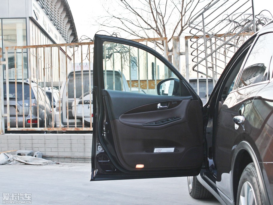 2011ӢQX50(M(jn)) 25 Ű