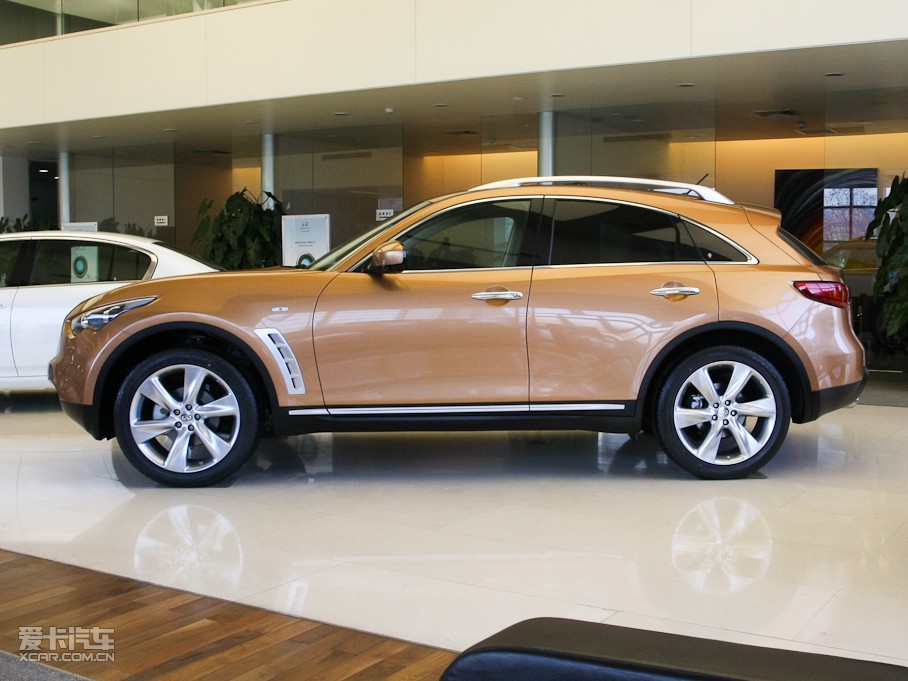 2011��Ӣ�����QX70 35 ���И�(bi��o)��(zh��n)��