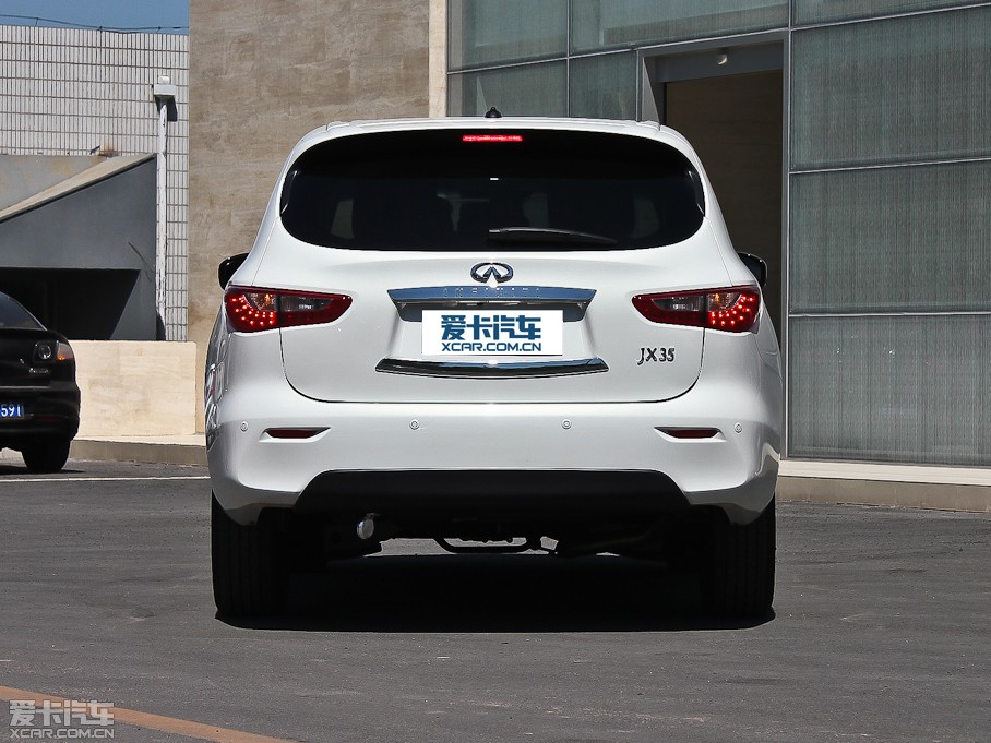 2013ӢQX60(M) 35 ׿Խ
