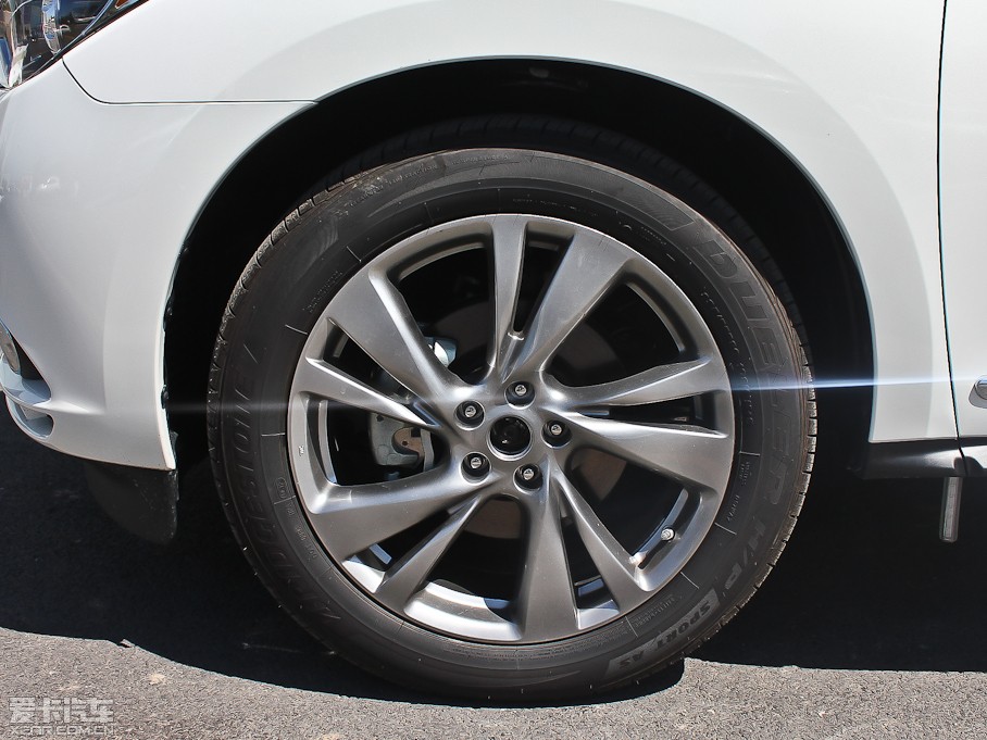 2013ӢQX60(M) 35 ׿Խ