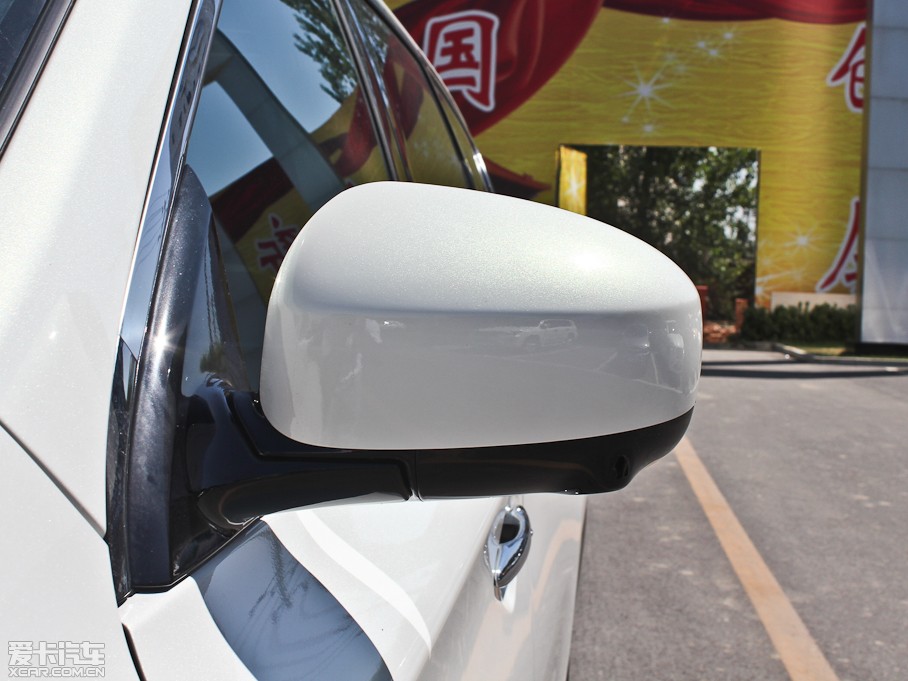 2013ӢQX60(M) 35 (q)׿Խ