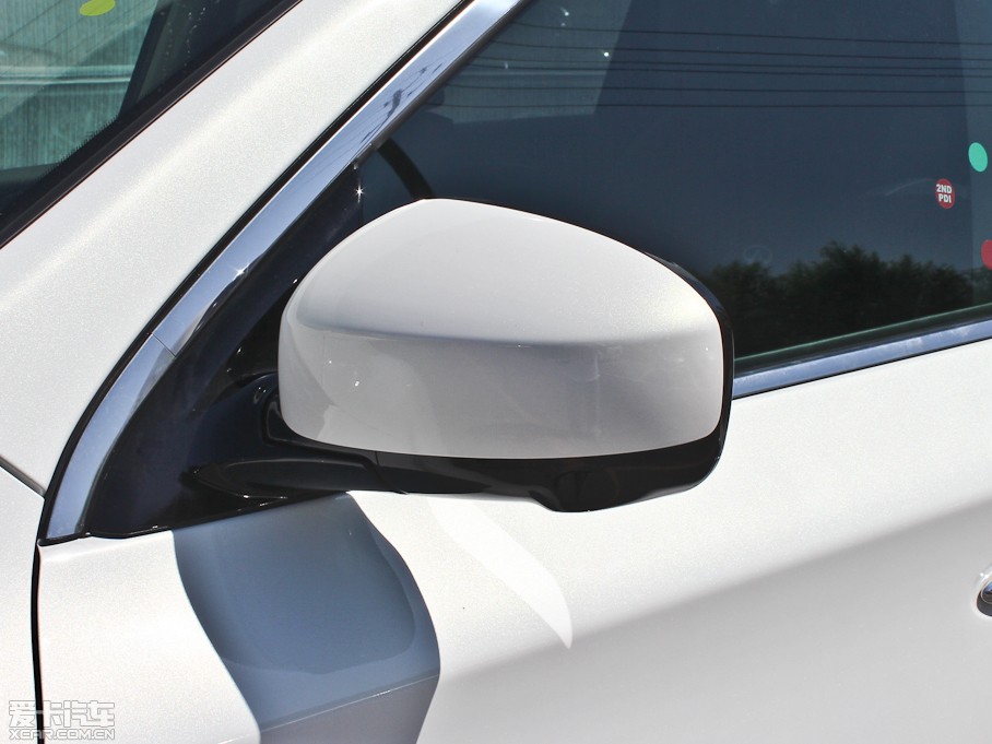 2013ӢQX60(M) 35 ׿Խ