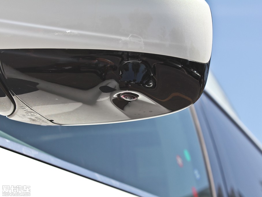 2013ӢQX60(M) 35 ׿Խ