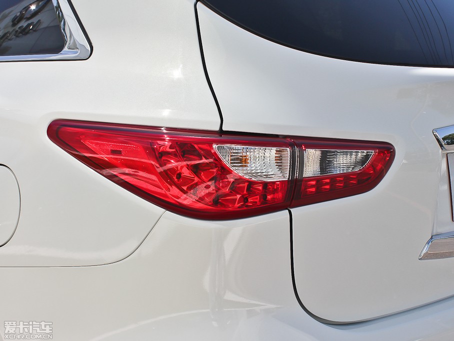 2013ӢQX60(M) 35 ׿Խ