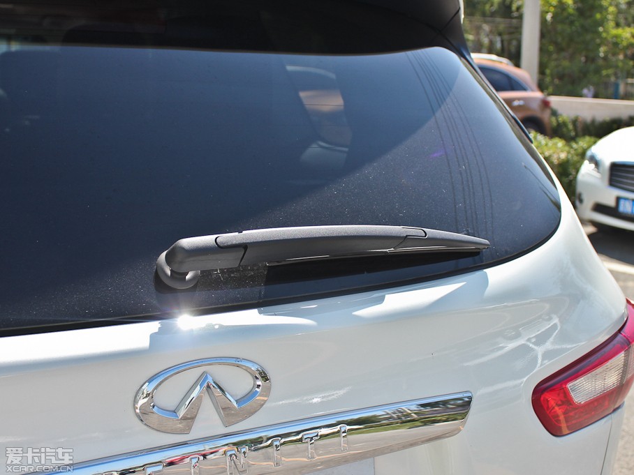 2013ӢQX60(M) 35 ׿Խ