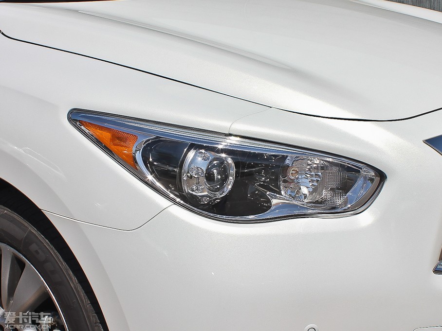 2013ӢQX60(M) 35 ׿Խ