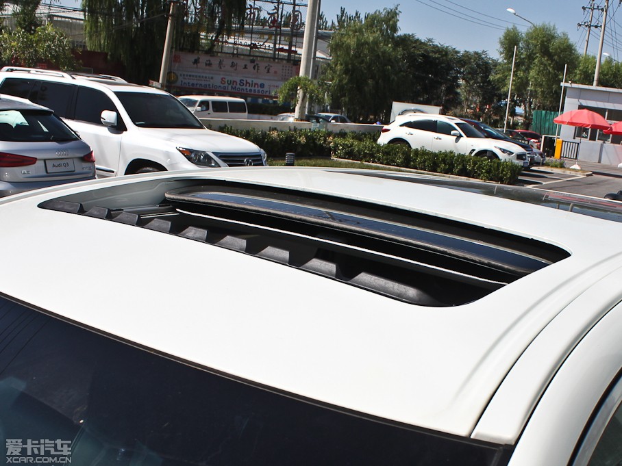 2013ӢQX60(M) 35 ׿Խ