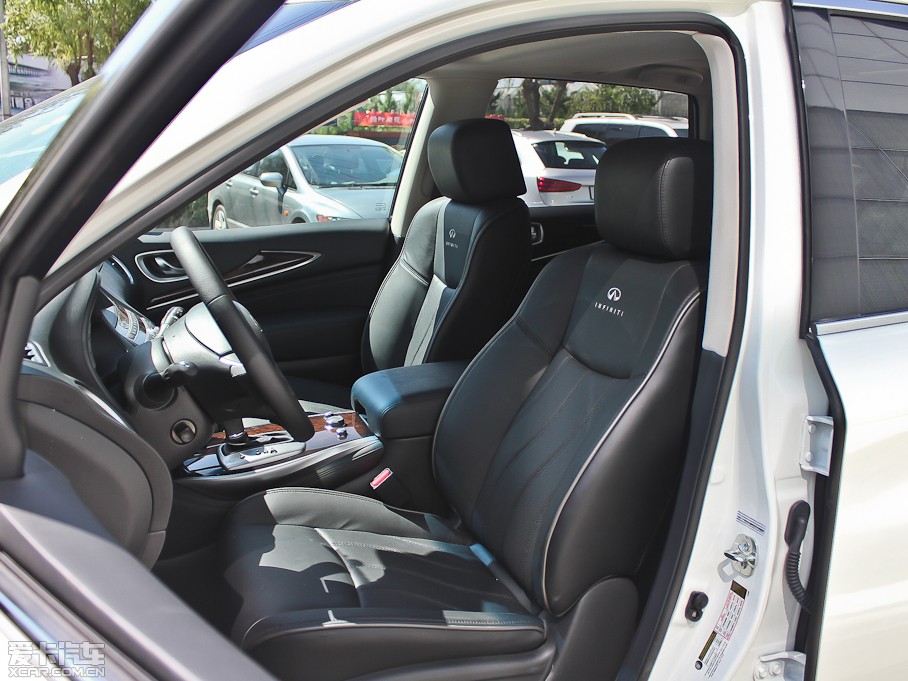 2013��Ӣ�����QX60(�M(j��n)��) 35 ���(q��)׿Խ��