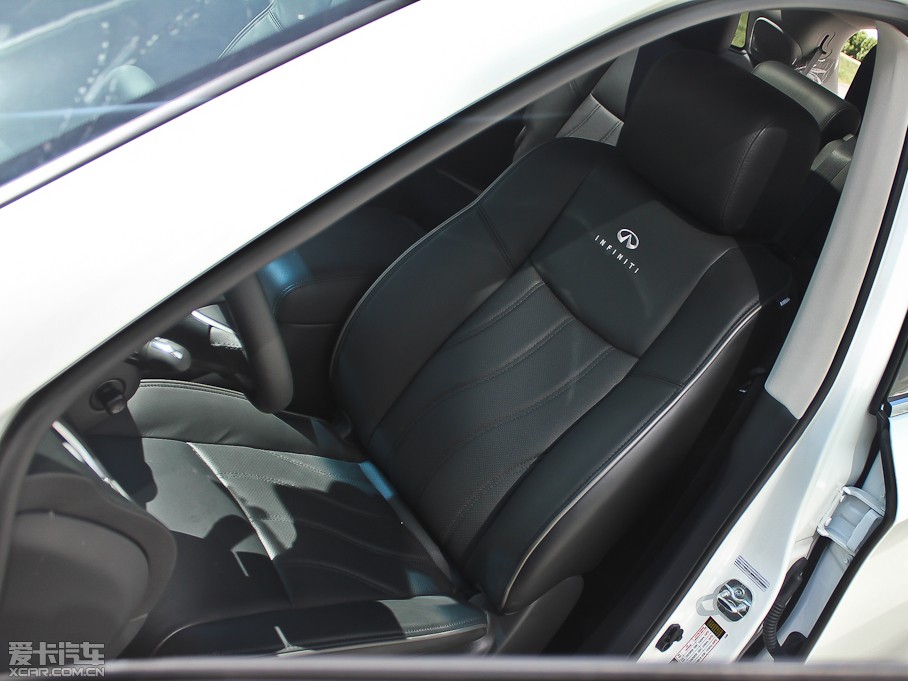 2013ӢQX60(M) 35 ׿Խ