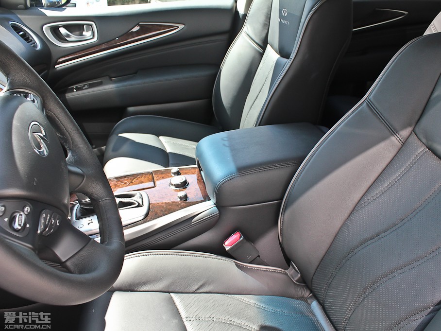 2013��Ӣ�����QX60(�M��) 35 ���׿Խ��