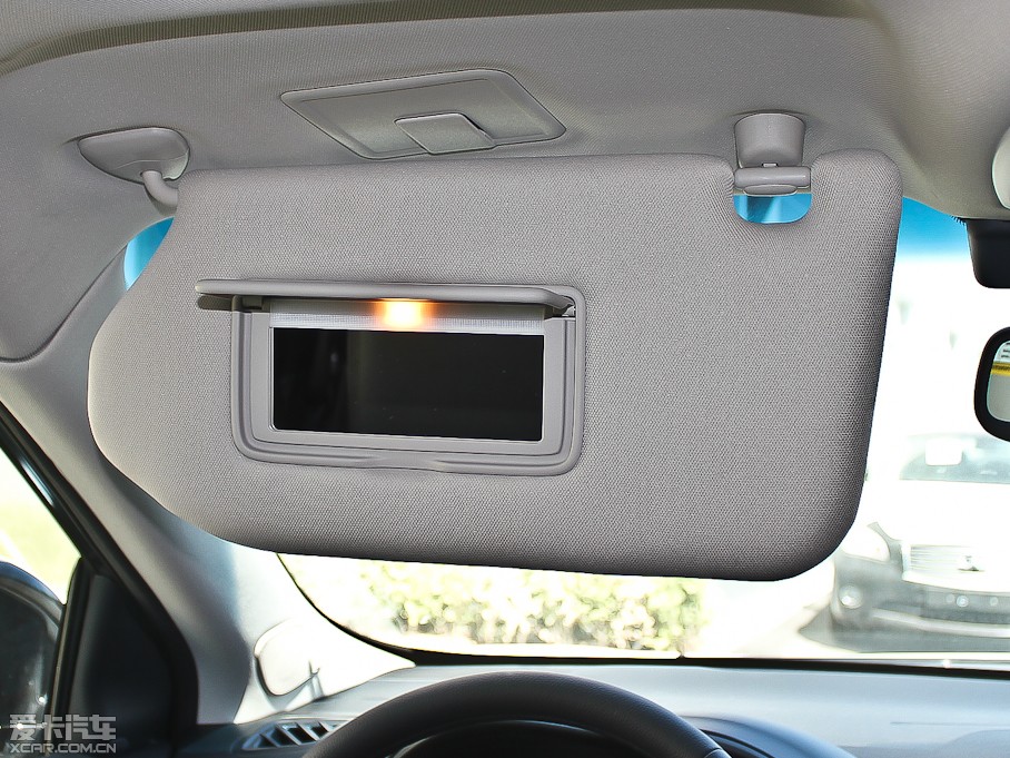 2013ӢQX60(M) 35 ׿Խ