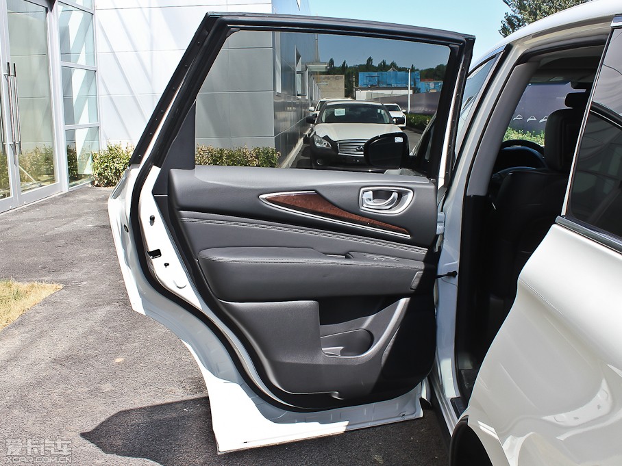 2013ӢQX60(M(jn)) 35 (q)׿Խ