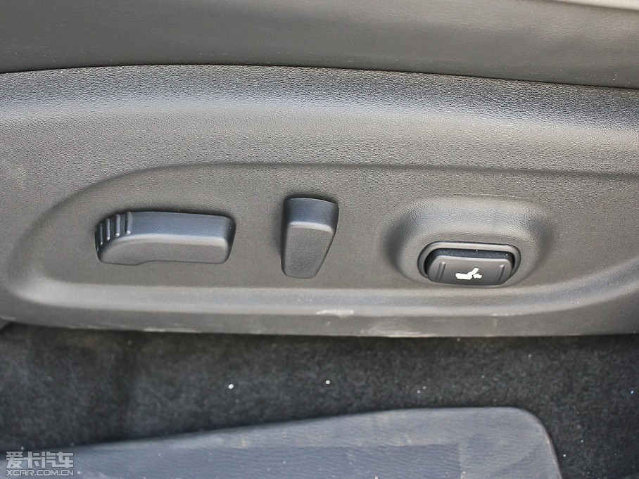 2013ӢQX60(M) 35 ׿Խ