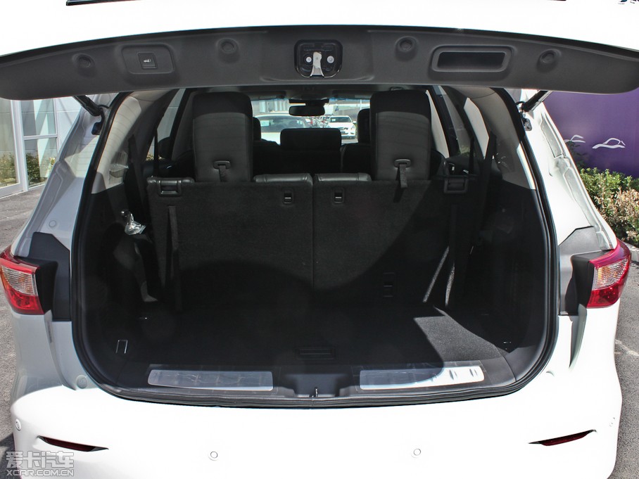 2013ӢQX60(M) 35 ׿Խ