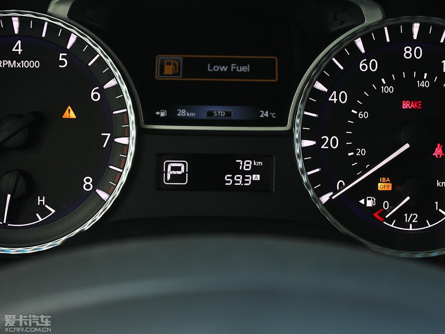 2013ӢQX60(M) 35 ׿Խ