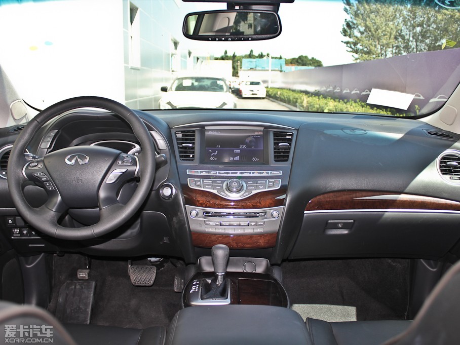 2013ӢQX60(M) 35 ׿Խ