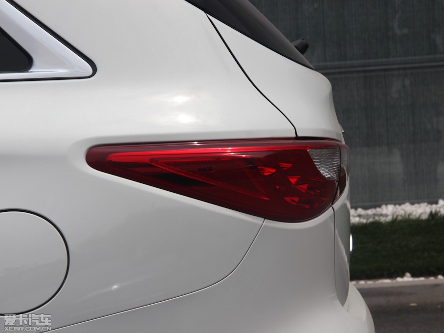 2013ӢQX60(M) 35 ȫܰ