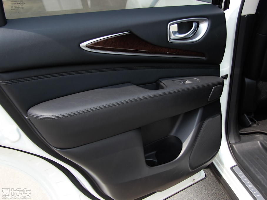 2013ӢQX60(M) 35 ȫܰ