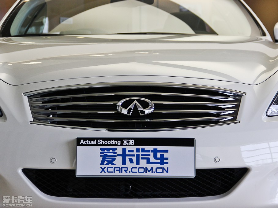 2013ӢQ60 37 Convertible