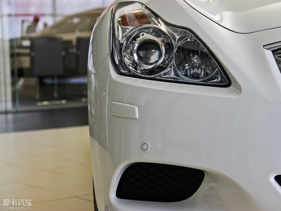 2013ӢQ60 37 Convertible