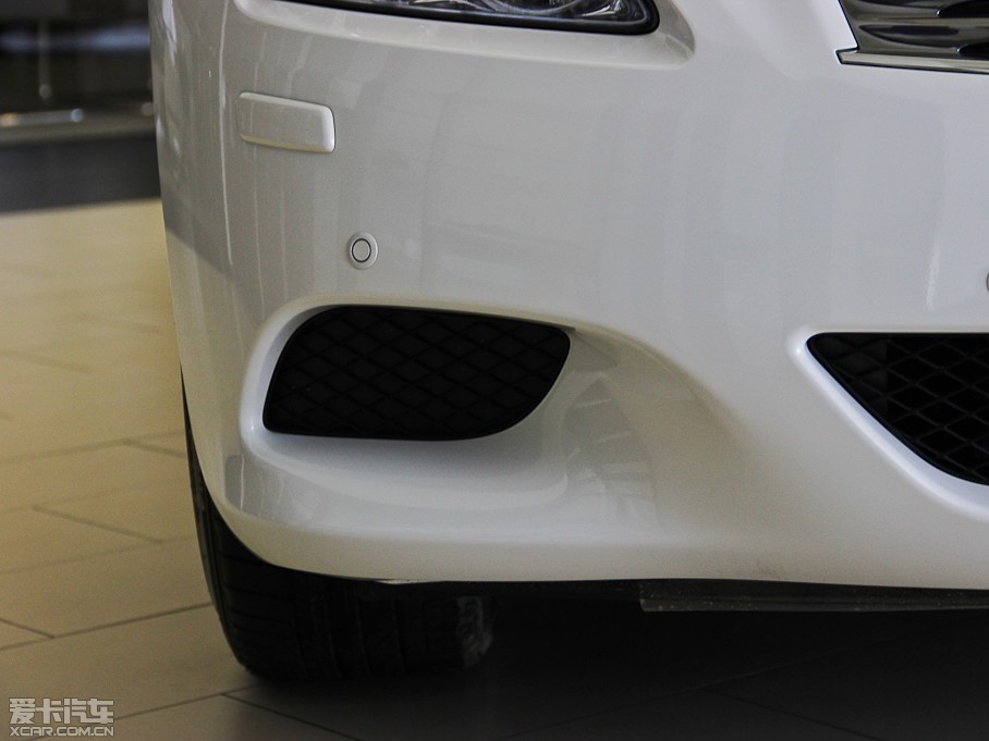 2013ӢQ60 37 Convertible