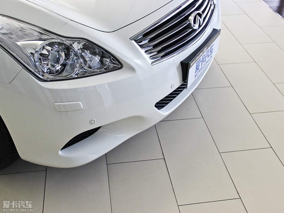 2013ӢQ60 37 Convertible