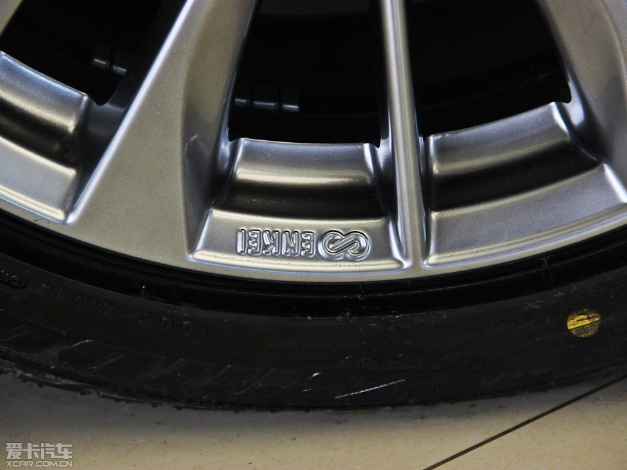 2013ӢQ60 37 Convertible