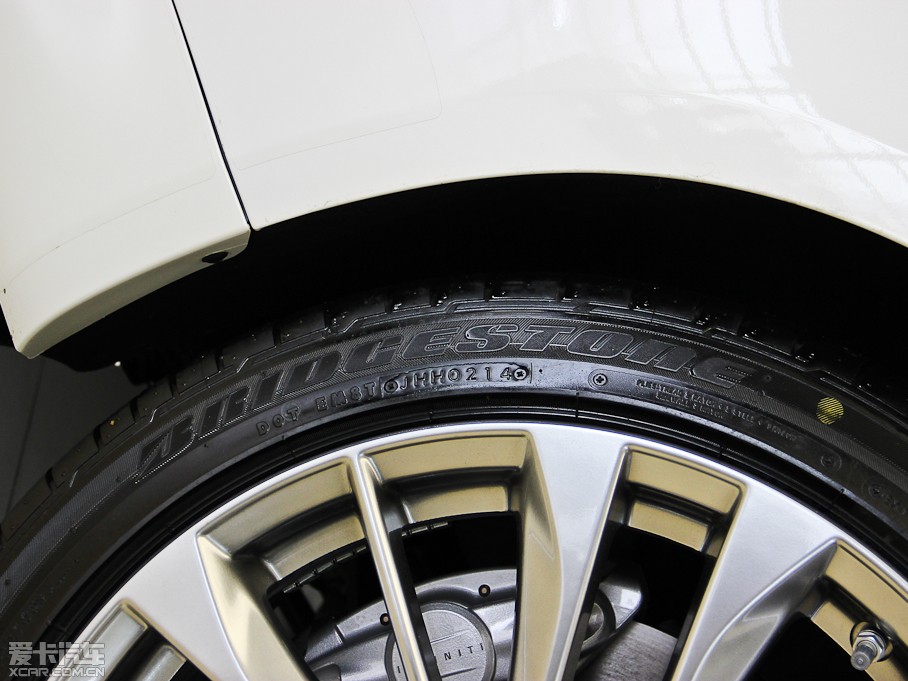 2013ӢQ60 37 Convertible