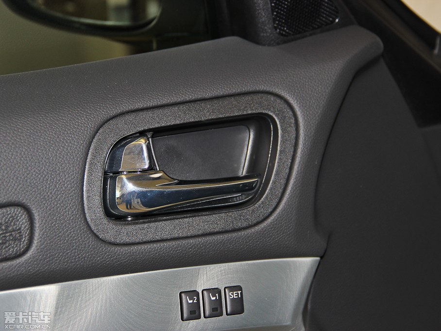 2013ӢQ60 37 Convertible