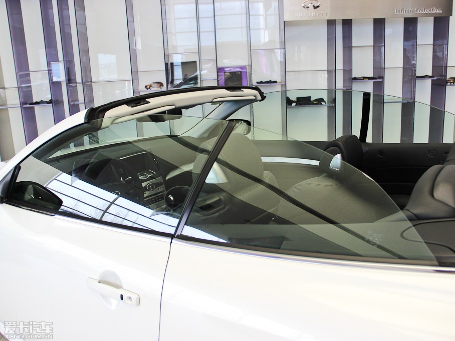 2013ӢQ60 37 Convertible