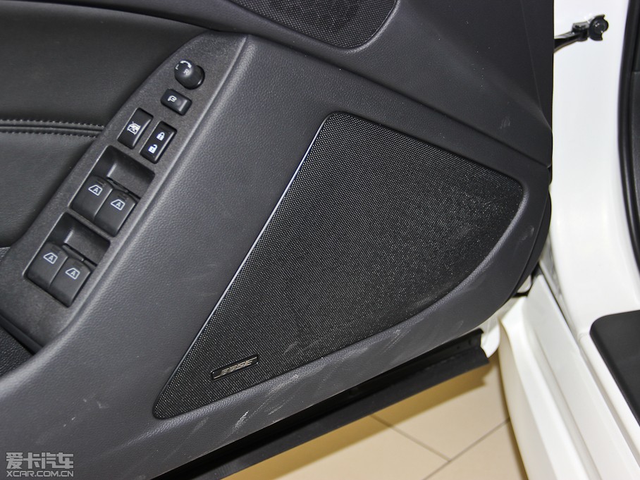 2013ӢQ60 37 Convertible