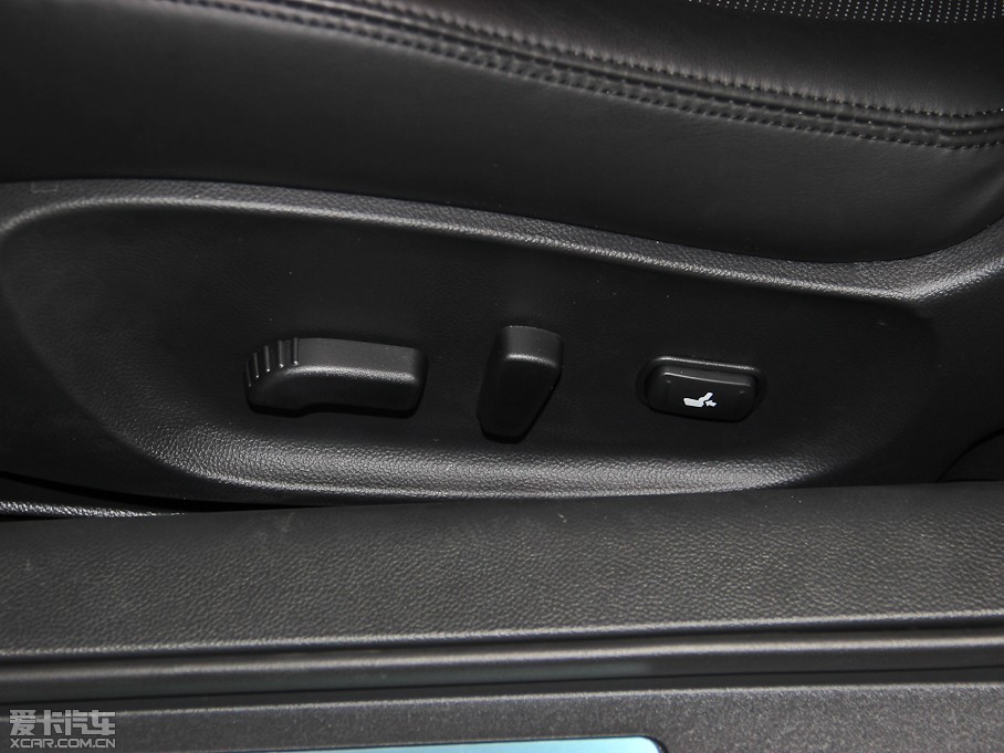 2013ӢQ60 37 Convertible