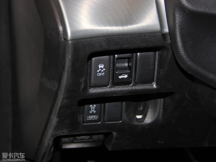 2013ӢQ60 37 Convertible