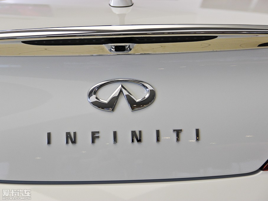 2013ӢQ60 37 Convertible