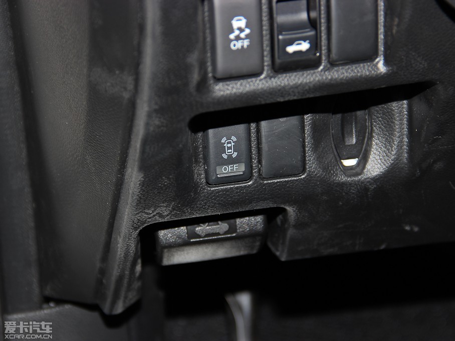 2013ӢQ60 37 Convertible