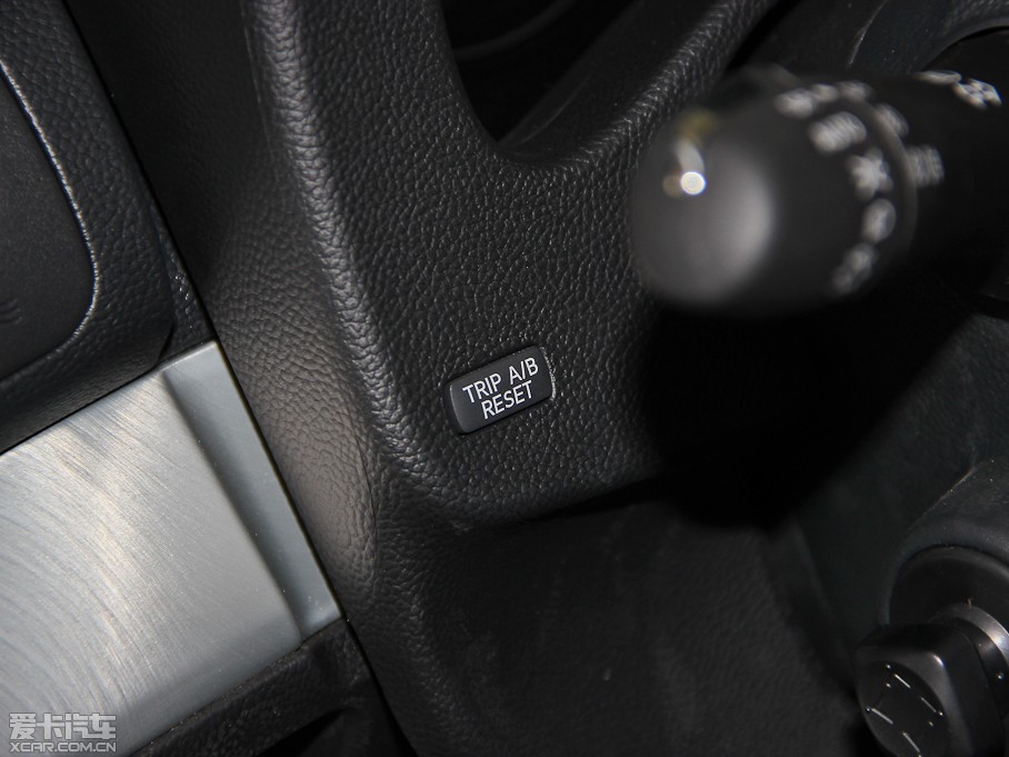 2013ӢQ60 37 Convertible