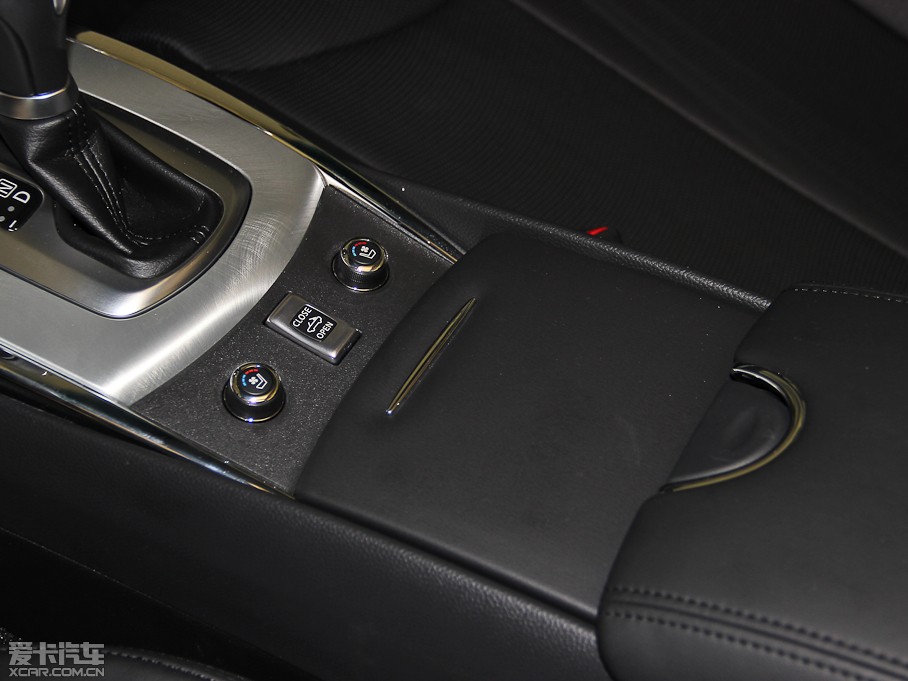 2013ӢQ60 37 Convertible