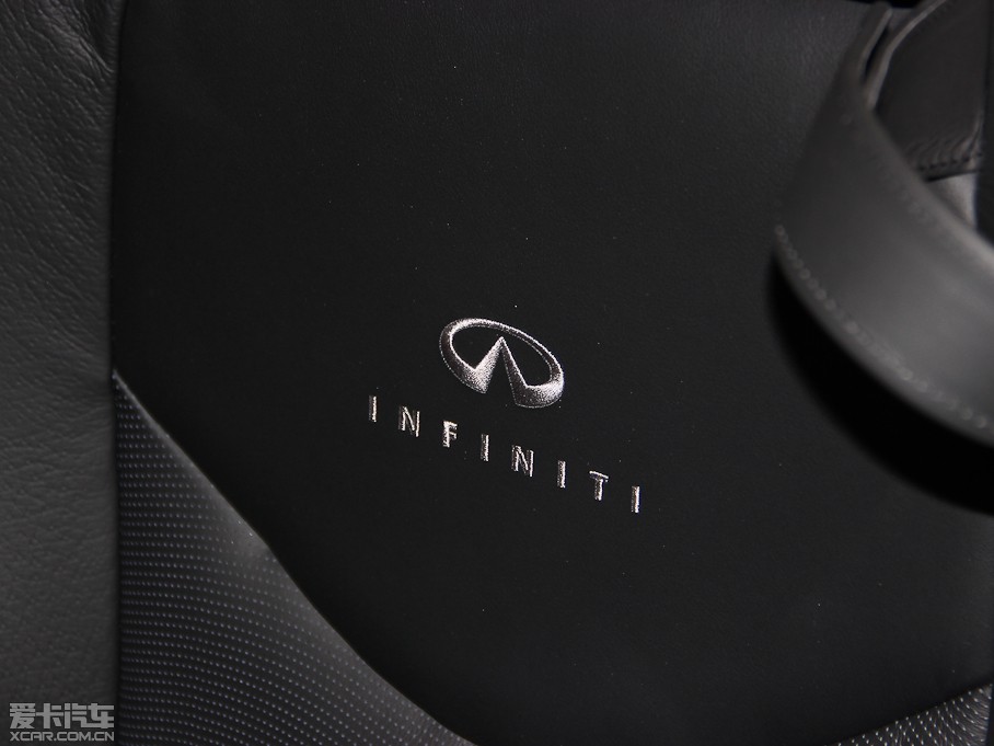 2013ӢQ60 37 Convertible