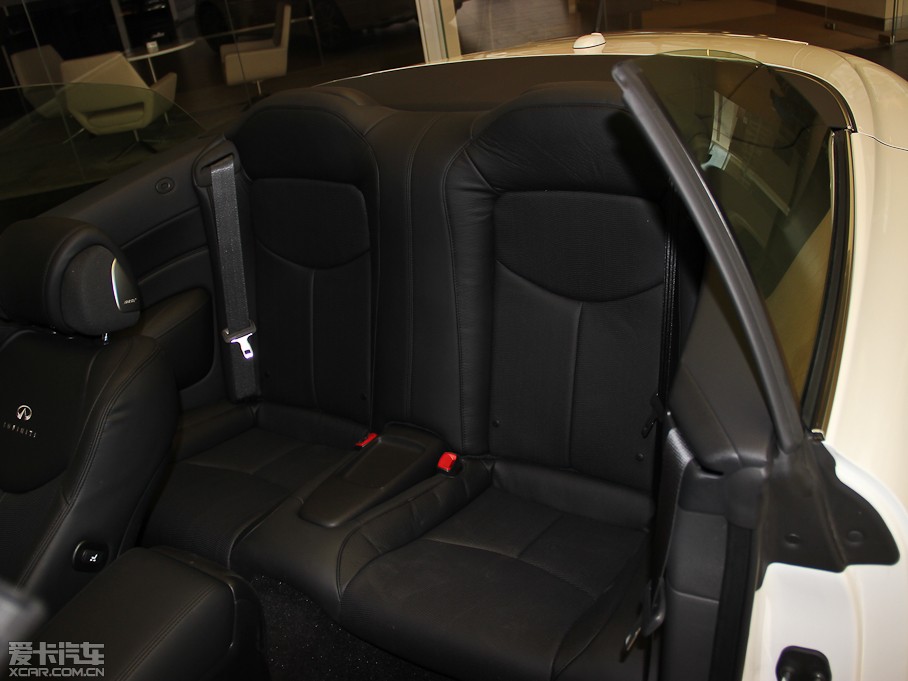 2013ӢQ60 37 Convertible