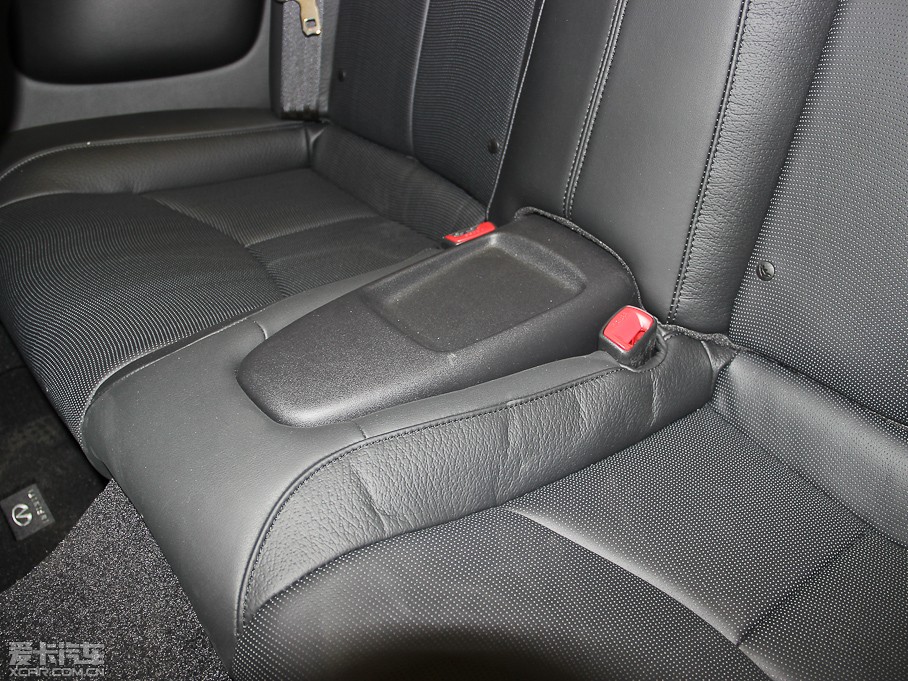 2013ӢQ60 37 Convertible