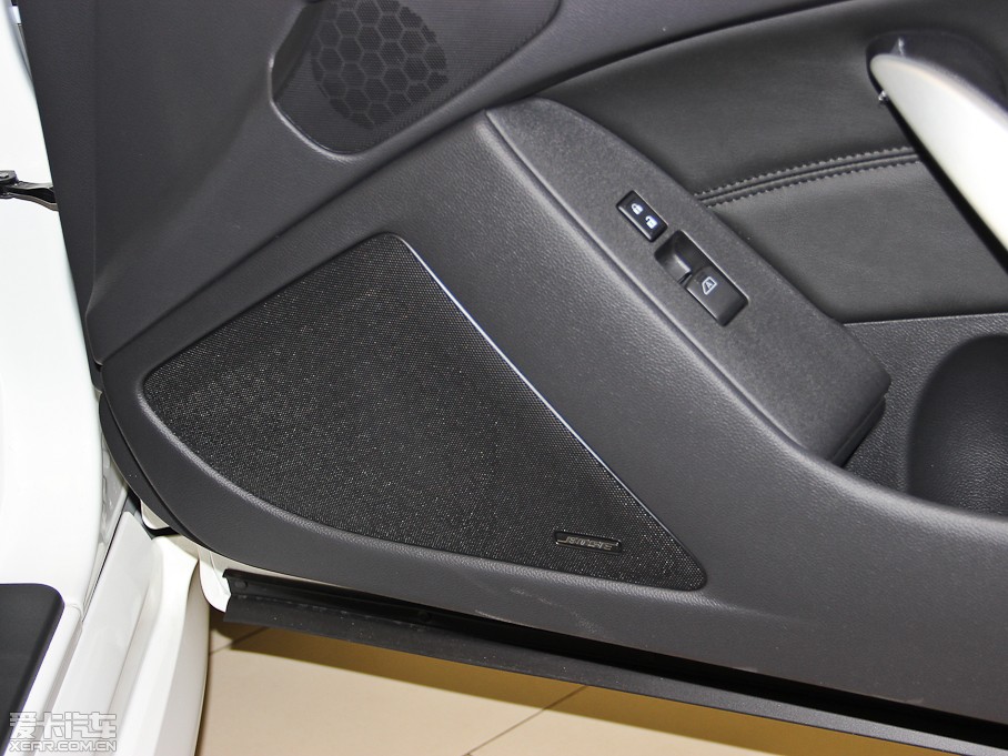 2013ӢQ60 37 Convertible