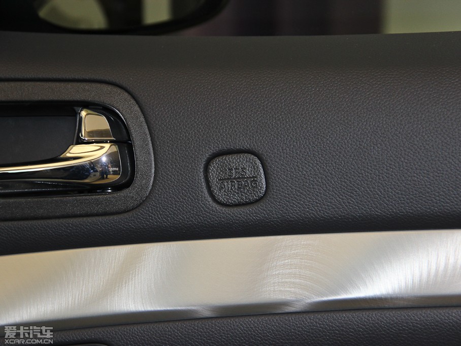 2013ӢQ60 37 Convertible