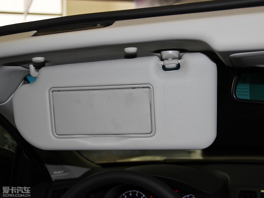 2013ӢQ60 37 Convertible