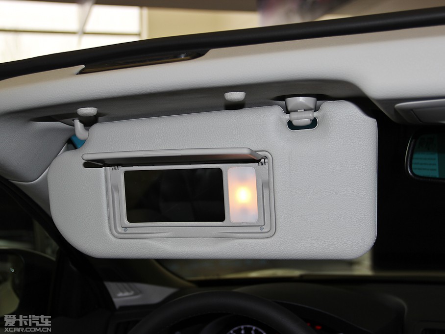 2013ӢQ60 37 Convertible