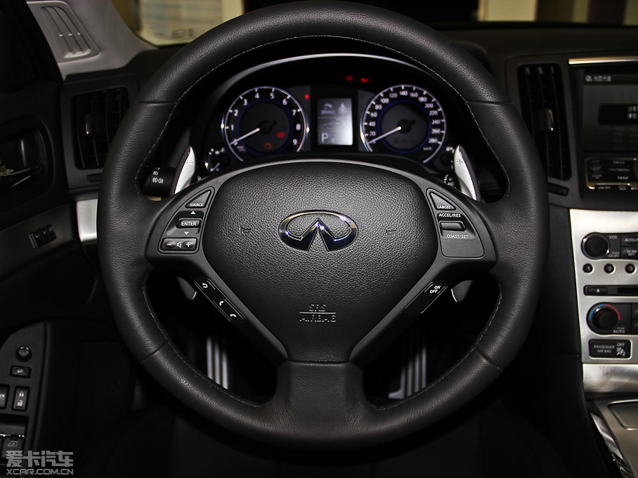 2013ӢQ60 37 Convertible